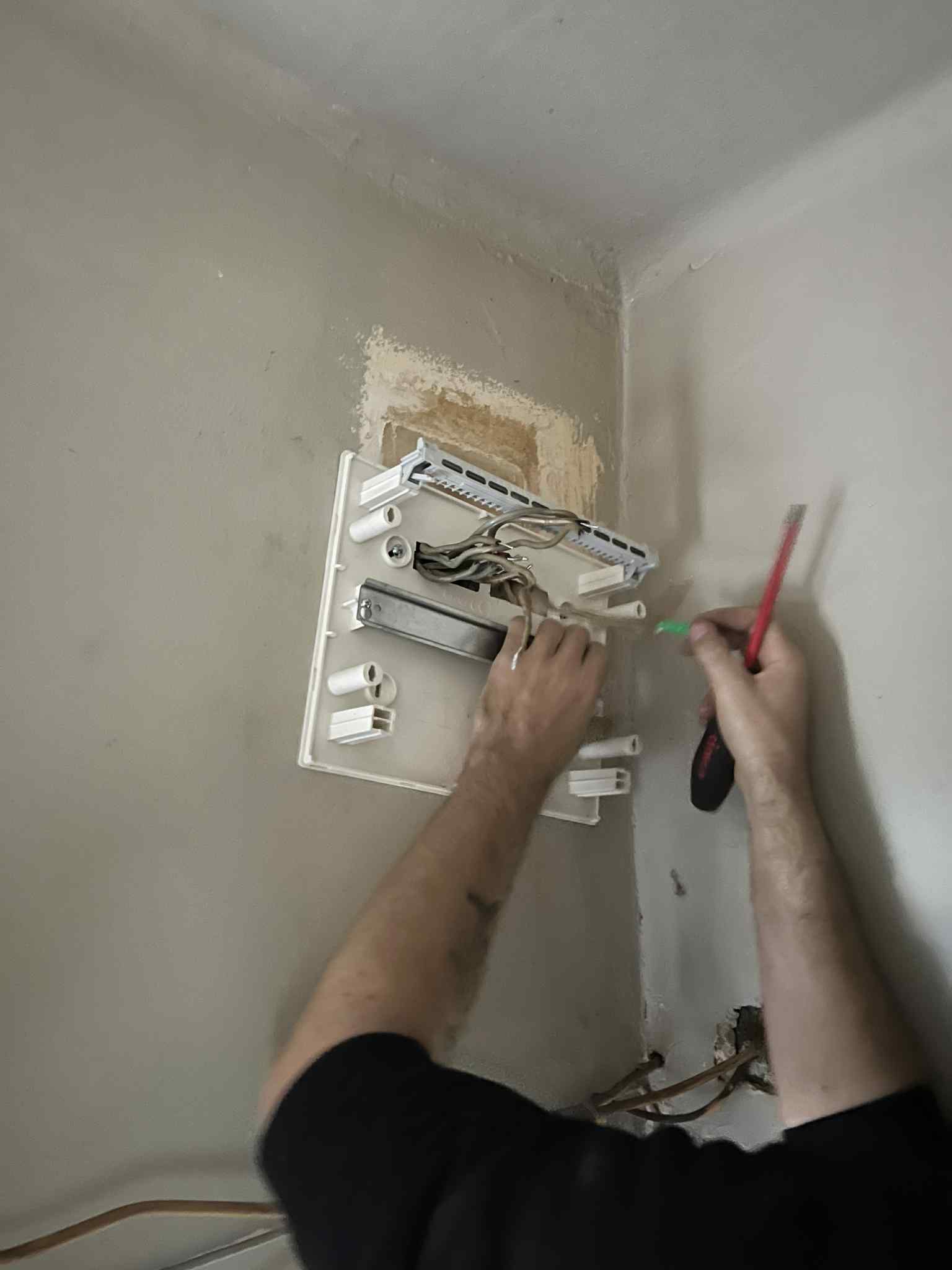 Kapcsolószekrény csere - előnézet 3