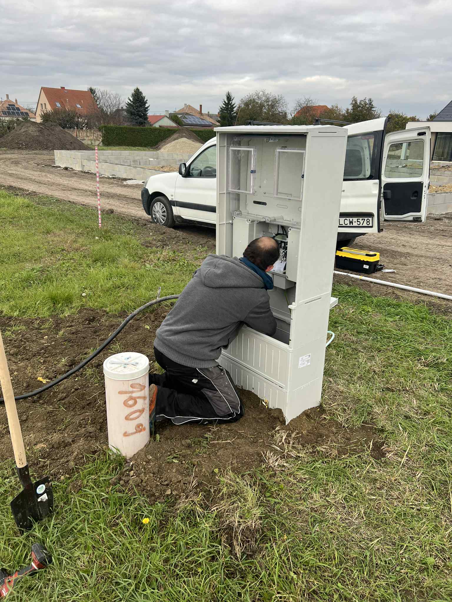 Elektromos elosztószekrény beszerelés - 1. kép