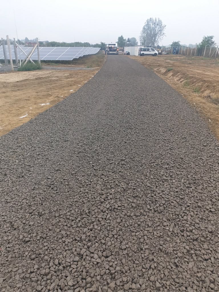 Napelempark útrendezés és bejáró készítés - 1. kép